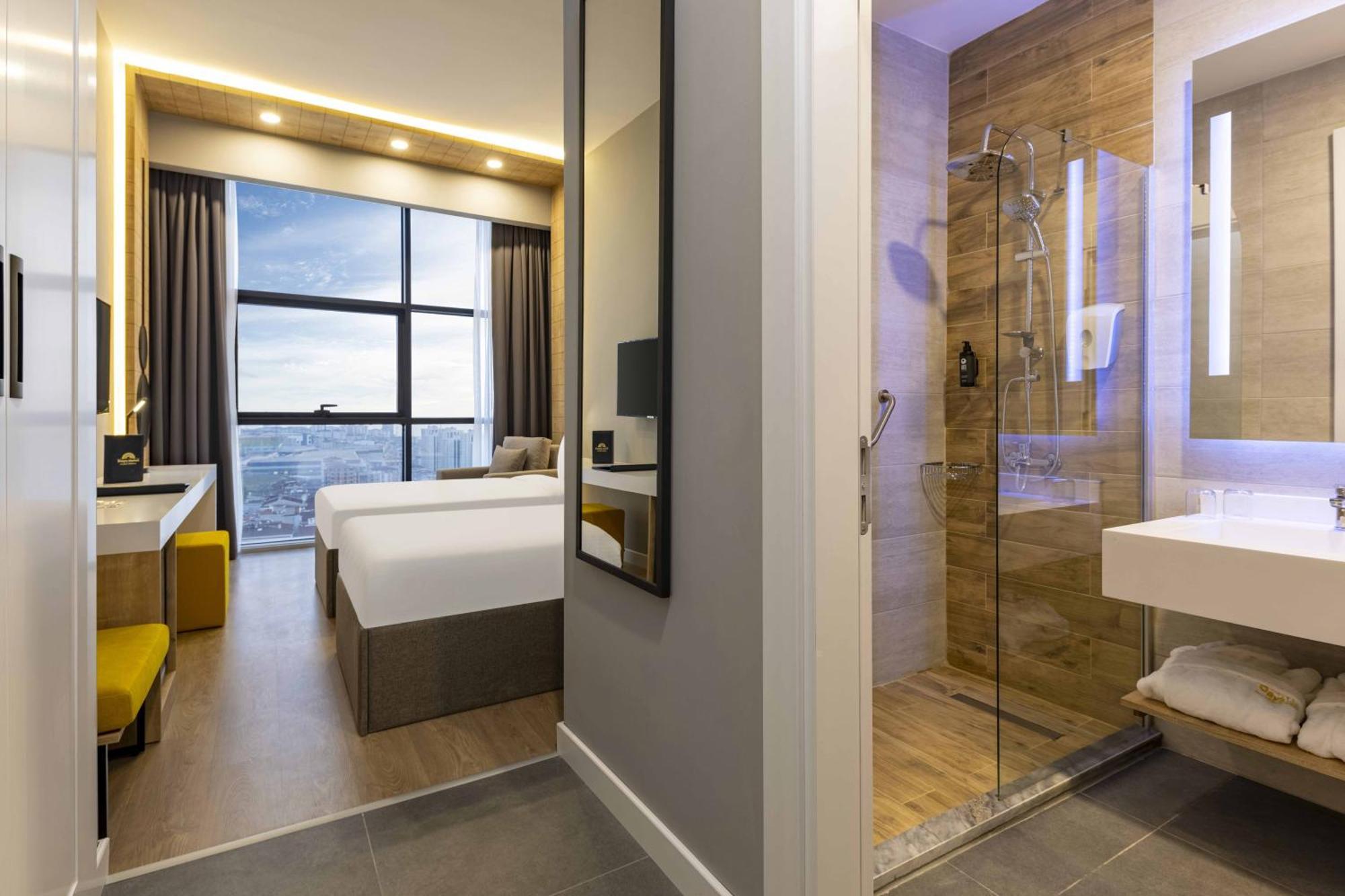 Days Inn & Suites By Wyndham Esenyurt Istanbul Exterior photo