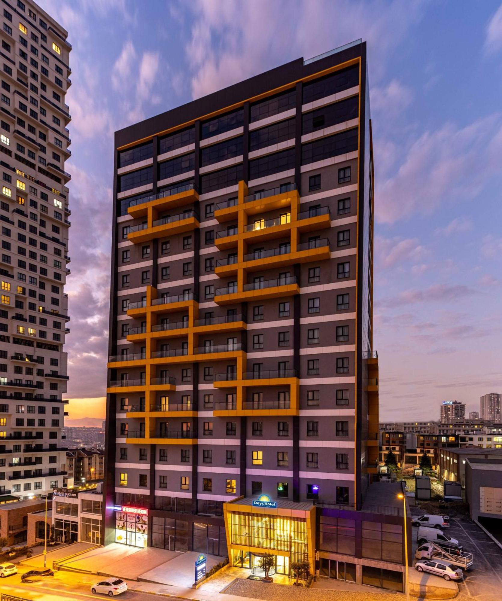 Days Inn & Suites By Wyndham Esenyurt Istanbul Exterior photo
